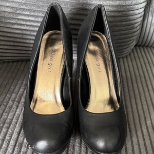 Madden Girl Black Women's Heels